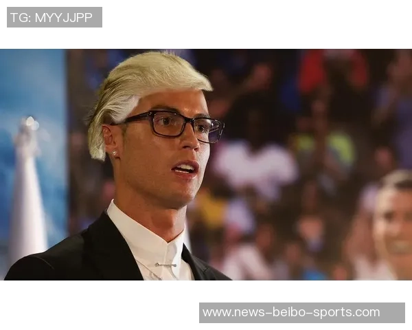 特朗普赠送镀金钥匙给C罗使其成为首位获此荣誉的运动员